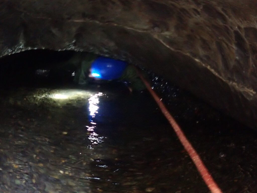 Už se v&nbsp;tom koupu, brrr.