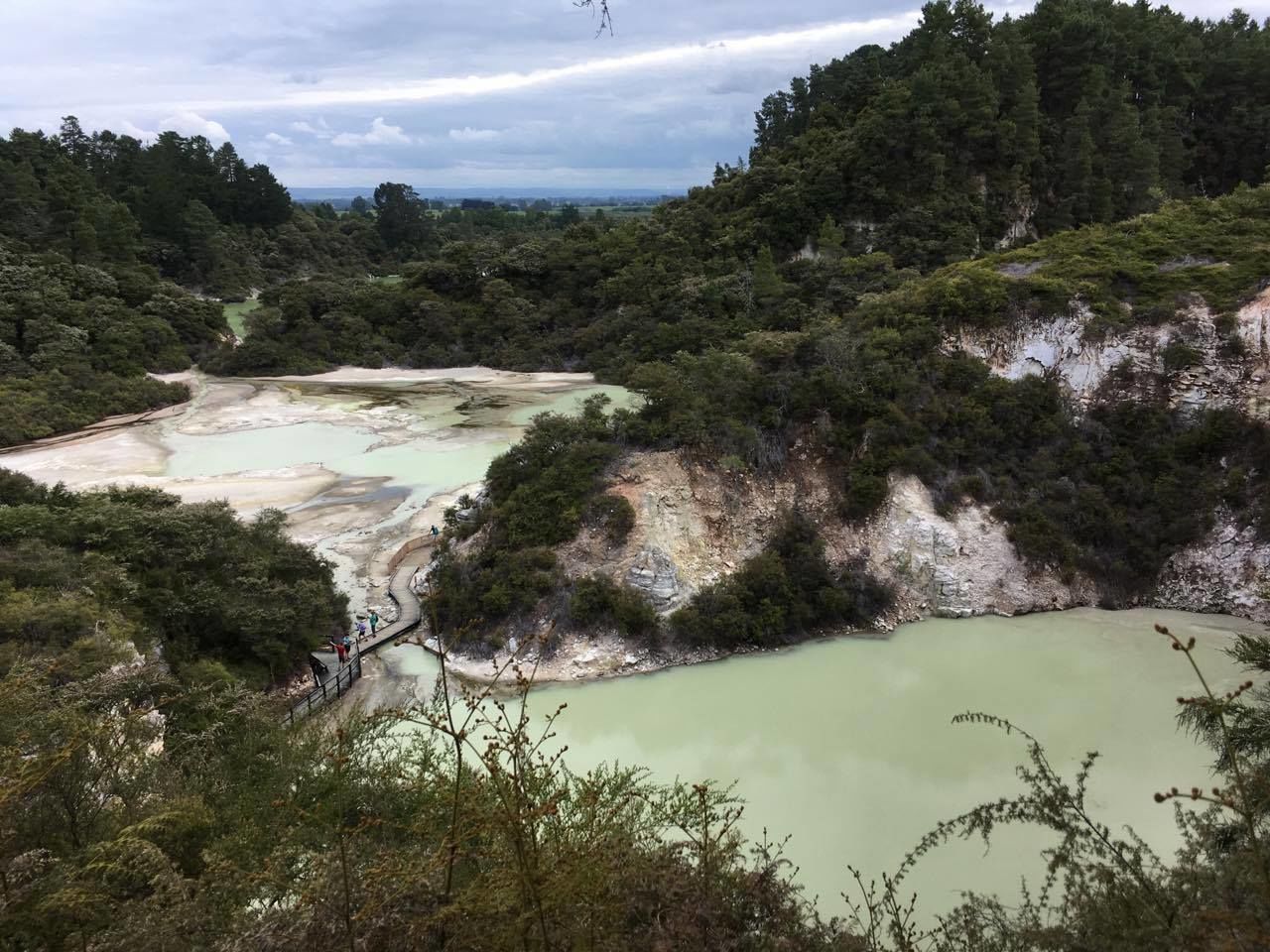 Krátery ve Wai-O-Tapo